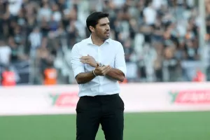 Αριστερό μπακ και χαφ ψάχνει ο Φερέιρα