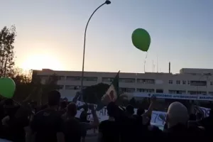 (Συγκινητικό βίντεο) Η Θύρα 9 έξω από το Νοσοκομείο!