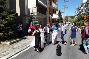 Γάμος εν μέσω κορωνοϊού (φώτος/βίντεο)