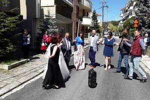 Γάμος εν μέσω κορωνοϊού (φώτος/βίντεο)