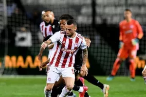 Αυτό που περιμένει η Superleague για το restart και τα τρία σενάρια για την καραντίνα των παικτών