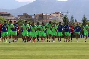 ΦΩΤΟΣ/Ομαδική προπόνηση μετά από 68 μέρες
