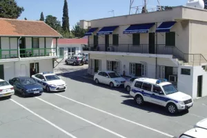 (ΠΑΦΟΣ) Κουρέας και πελάτης καταγγέλθηκαν για παραβίαση των μέτρων