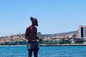 Πρώτο μπάνιο για Ενσούε/ΦΩΤΟΣ