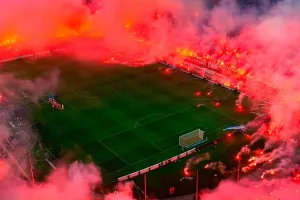 ΑΝΑΚΟΙΝΩΣΗ ULTRAS/"Σταματήστε το ποδόσφαιρο"