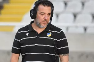 ΑΠΟΕΛ...