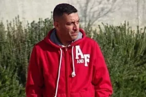 ΣΧΟΛΙΟ/"Ρωτώ κάποιους; Έχουν αλλότρια συμφέροντα;"