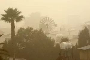 Σκόνη στην ατμόσφαιρα