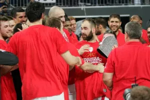 Θυμήθηκε την «ερυθρόλευκη» κούπα στην Πόλη η Euroleague (Βίντεο)