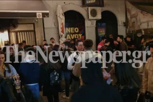 Το αδιαχώρητο... και παρέμβαση Αστυνομίας! (φώτος)