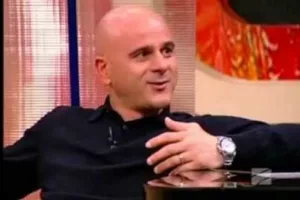 Με ΤΙΜΟΥΡ και Κατσιαράβα!