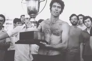 ΚΥΠΕΛΛΟΥΧΟΣ Κύπρου/43 χρόνια μετά...