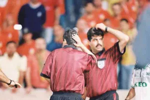 ΞΕΧΩΡΙΣΕ τον τελικό με τα... βαμμένα πράσινα μαλλιά/ "Πετύχαμε μια μεγαλειώδη νίκη" (Φώτος)