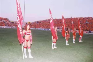 ΞΕΧΩΡΙΣΕ τον τελικό με τα... βαμμένα πράσινα μαλλιά/ "Πετύχαμε μια μεγαλειώδη νίκη" (Φώτος)