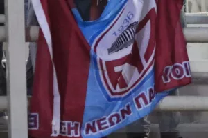 ΑΝΗΣΥΧΟΥΝ...