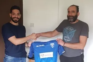 Συνεχίζει με Ξενοφώντος