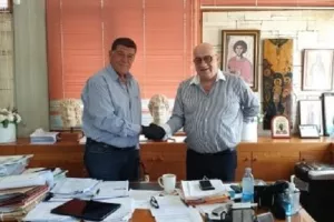 (ΚΟΥΜΑΣ) Συνάντηση με τον δήμαρχο Παραλιμνίου 
