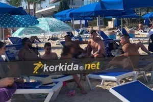 ΒΡΗΚΑΜΕ... ποδοσφαιρική παρέα στην Αγία Νάπα/φώτος
