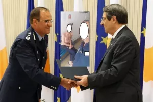 Πρώτη παρέμβαση νέου Αρχηγού-Πειθαρχική έρευνα εναντίον Αστυνομικού/Τον καίει η selfie