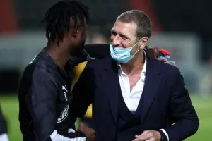 Σενάριο για ΑΕΚ και Σακόρ