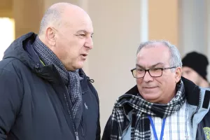 Δεν πείραξαν παίκτες!!!