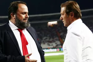Καρεμπέ: «Μαζί για πολλά χρόνια ακόμη»