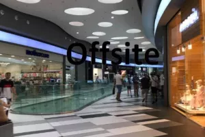 Ζωντάνεψαν... ξανά τα Mall στην Κύπρο - Αρκετοί επισκέπτες (φώτος/βίντεο)