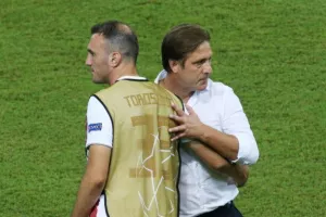 Μαρτίνς: «Απίστευτα σημαντικές προσωπικότητες για τον Ολυμπιακό οι Τοροσίδης και Αβραάμ»!