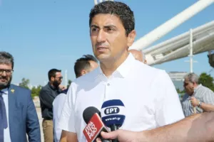 Αυγενάκης: «Να είναι ομόφωνη η όποια απόφαση της Super League» 