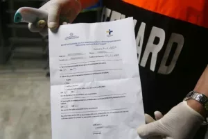 Μάσκες, θερμομέτρηση και ερωτηματολόγιο στην είσοδο! (φώτος)