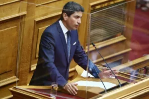 Αυγενάκης: «Κάνουμε αυστηρότερο το κώλυμα της σχετικής διάταξης του '99»!