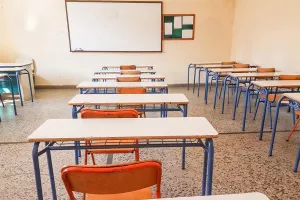 Δύο κρούσματα σε σχολεία 
