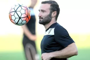 Σαλπιγγίδης: «Ο Ολυμπιακός το φαβορί, αλλά ο ΠΑΟΚ είναι καλύτερος»