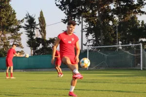 ΠΡΩΤΗ... για Νέα Σαλαμίνα (Φώτος)