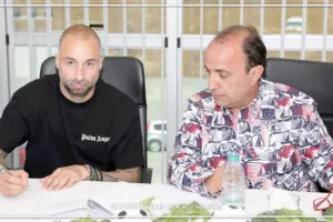 ΦΩΤΟΣ από τις υπογραφές με Παπουλή