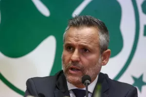 Η «παραγγελιά» του Ρόκα και η διπλή ανάγνωση