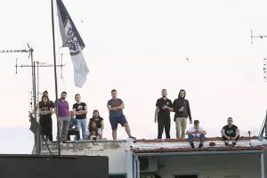 Αποθέωση για τους οπαδούς... της ταράτσας 