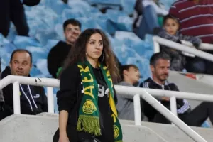 Περιμένει ΝΕΑ ομάδα