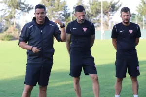 (ΦΩΤΟΣ) Η... αρχή με τον ΠΑΜΠΟ