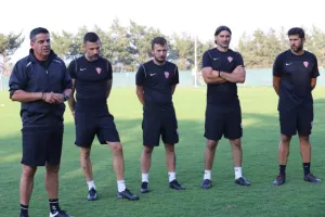 (ΦΩΤΟΣ) Η... αρχή με τον ΠΑΜΠΟ