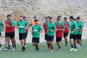 Έβαλαν... μπρος και οι "μαυροπράσινοι" (Φώτος)