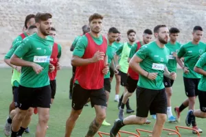 Έβαλαν... μπρος και οι "μαυροπράσινοι" (Φώτος)