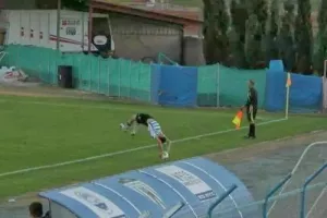 Απάντησε αρνητικά σε Αχυρώνα/ Αξιολογεί προτάσεις 