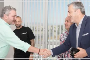 ΦΩΤΟΣ από τις υπογραφές με Παπουλή