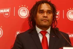 Αφιέρωμα της "Confidencial" για τον Κριστιάν Καρεμπέ