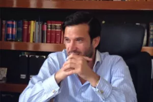 Επίθεση... Μιχαήλ στο ΑΠΟΕΛ