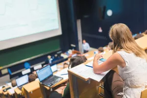 ΘΕΣΕΙΣ εργασίας για φοιτητές στον τομέα της υγείας