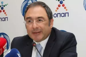 ΚΛΕΑΝΘΗΣ/"Αν είσαι μάγκας δήλωσε ποιος είσαι... όχι να είσαι κότα και να κρύβεσαι" 