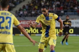 Επέμβαση για Ιγκλέσιας