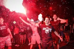 Ολυμπιακός/Πανηγύρια και καπνογόνα για τον τίτλο (ΦΩΤΟΣ)